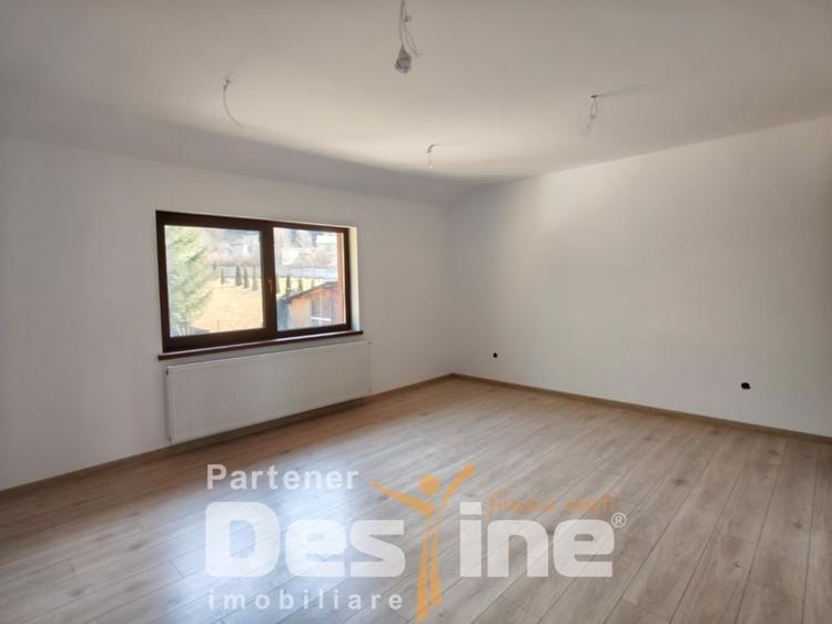 Vila spatioasa de vanzare in Sacele – zona Bunloc, priveliste superba - 5