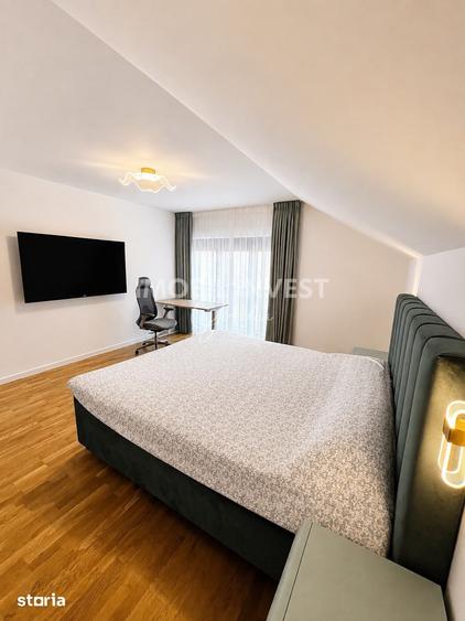 Casă cu 4 camere cu Teren 371 Mp în Cetate
