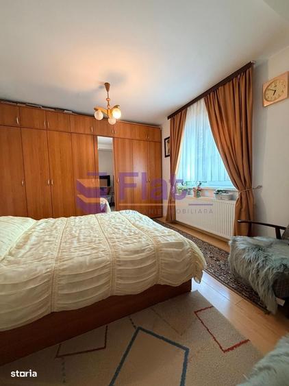 Casă cu 4 camere cu Teren 1038 Mp în Sânpetru