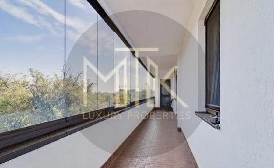 Apartament cu 4 camere decomandat, mobilat în Băneasa