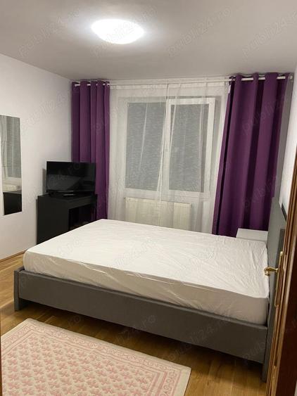 Apartament cu 3 camere decomandat în Berceni
