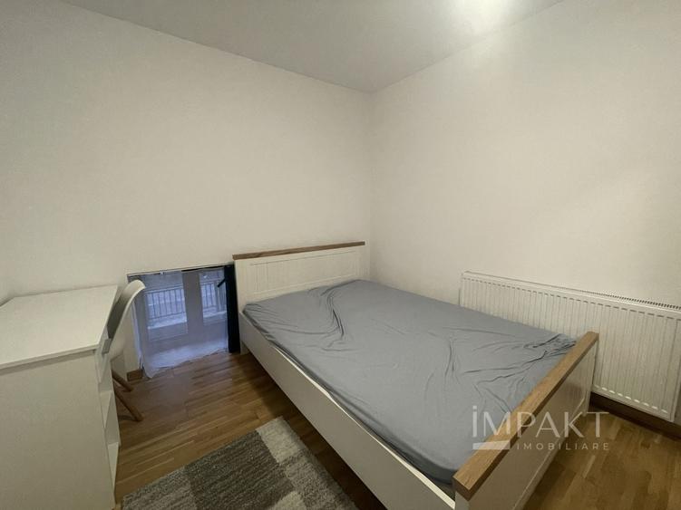 Apartament cu 3 camere semidecomandat, mobilat în Ultracentral