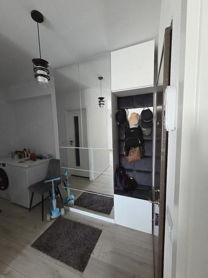 Apartament cu 3 camere decomandat în Ostroveni