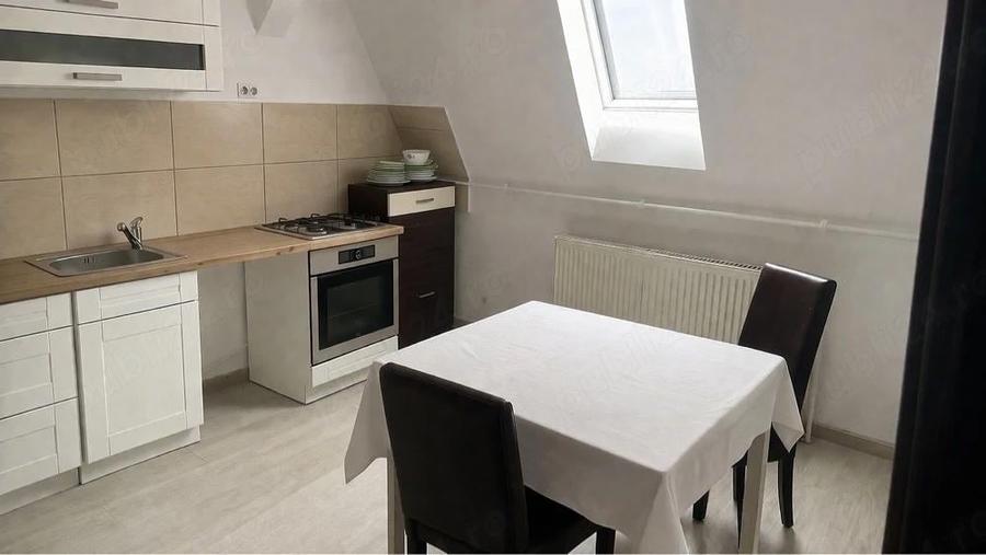 Apartament cu 2 camere decomandat în Torontalului