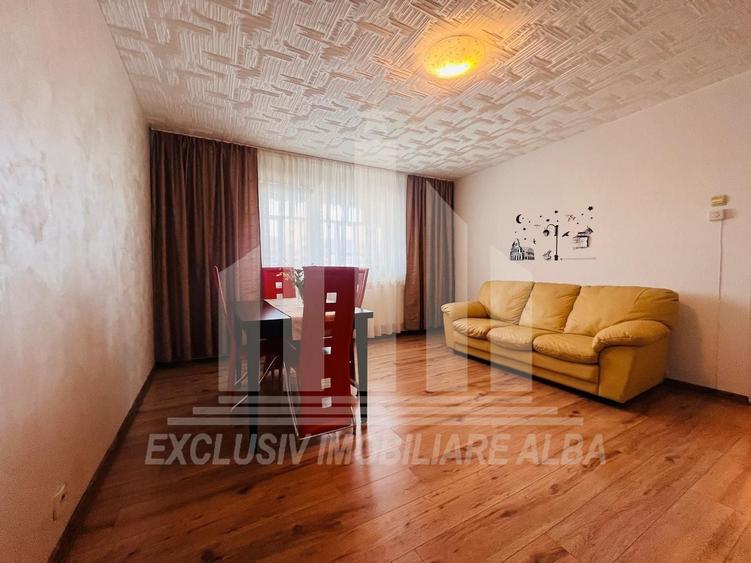Apartament cu 2 camere semidecomandat, mobilat în Cetate — fotografia 1