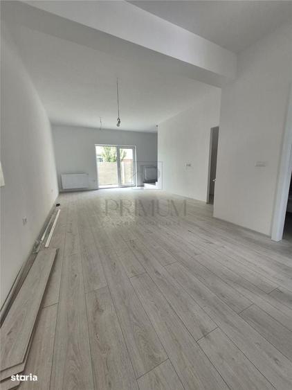 Casa insiruita - partea de margine - teren 90mp - toate utilitatile - - 1