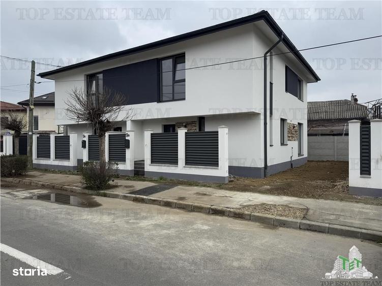 Casă cu 4 camere în Central