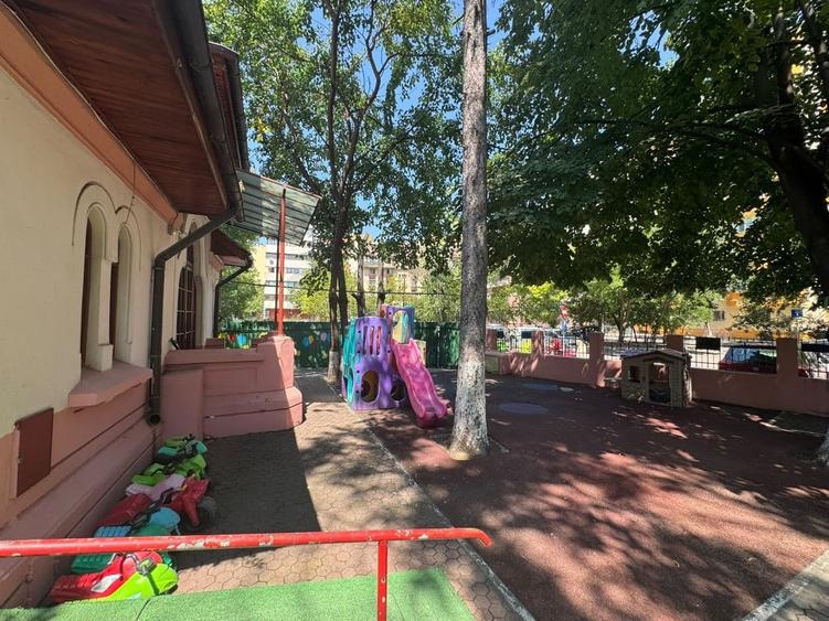 Casă cu 5 camere cu Teren 800 Mp în Timpuri Noi