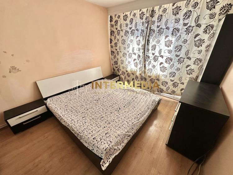 Apartament cu 2 camere semidecomandat, mobilat în Ampoi 1