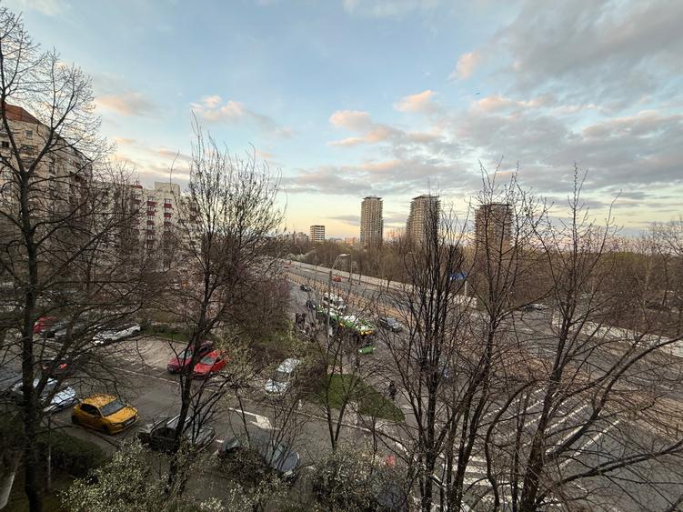 Vanzare 3 camere 85 mp, centrala termica Parcul Tineretului - Calea Vacaresti - 2