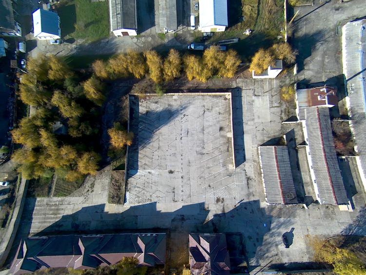 Platformă betonată de închiriat până la 6000 mp, Remetea Mare lângă A1 - 2