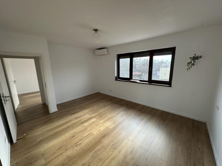 Casa deosebita intr-un cartier privat cu bariera - 40