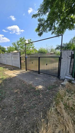 Teren si casa batraneasca - 8