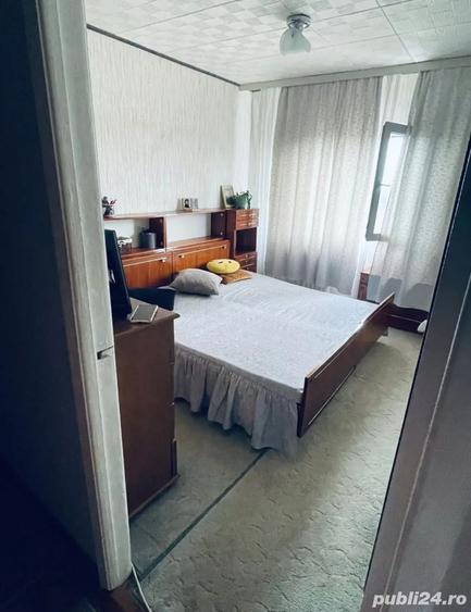 De vanzare apartament decomandat cu 3 camere - 4