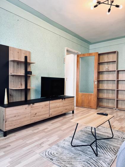 Apartament Spatios / Lujerului /Vizavi de  Metrou / Parcare ADP / - 1