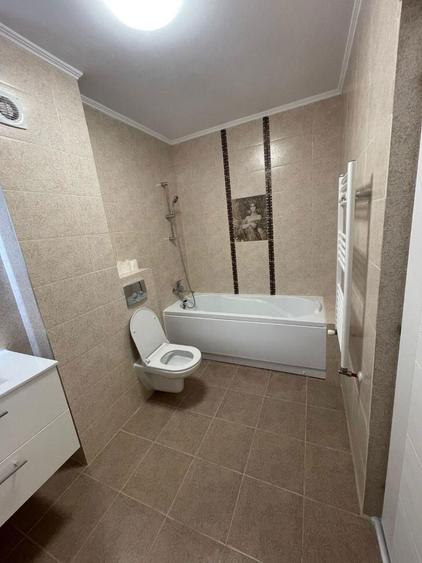 Vand apartament cu 1 camera in bloc NOU - 5