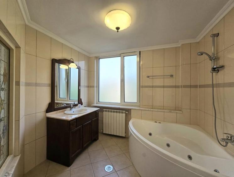 Imobil cu lift si garaj cu 3 locuri parcare Primaverii - 7