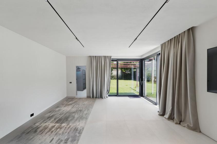 VILA 3 CAMERE - PIPERA - TEREN 570MP - COMISION 0% - 16