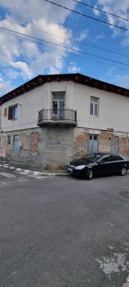 Casa delle vanzare din caramida - 1