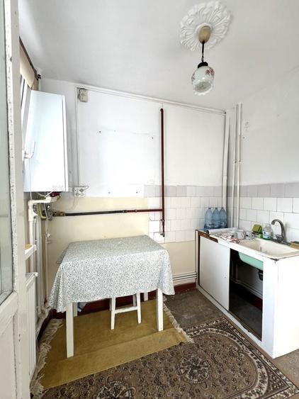 Apartament cu 2 camere semidecomandat în Micro 40