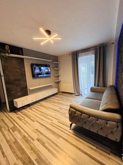 Vand apartament 3 camere Nord - 2
