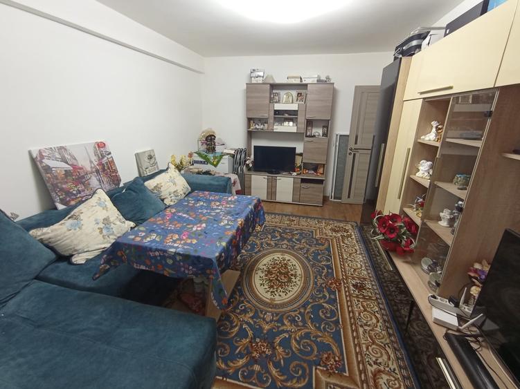 Apartament 3 camere Cantemir-Podu de Piatra, renovat, mobilat si utilat - 2