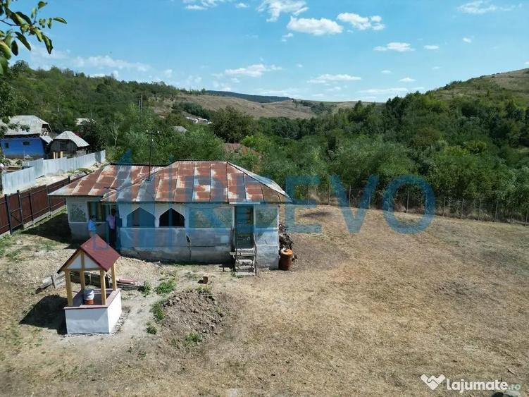 Casa ?i teren de vanzare in Parincea jud. Bacau. - 2