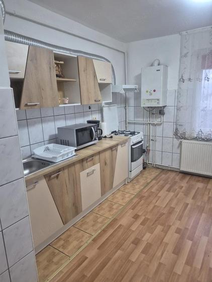 Vand apartament 2 camere in Sighi?oara (baragan). - 1