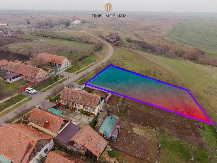 Teren Ianova 1200 mp, vatra satului | asfalt, utilitati | Comision 0% - 14