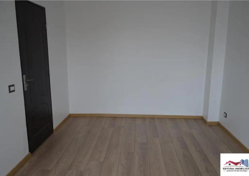 Spatiu pentru Birouri 2 Camere de Inchiriat Zona Ultracentra - 4