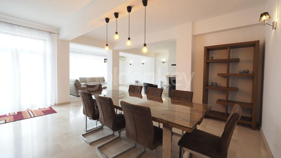 Vilă superba cu 8 camere, mobilata modern, piscina - 6