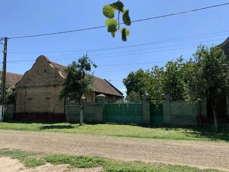 Casa cu teren 2275mp la Uliuc, 20km de Timi?oara - 9