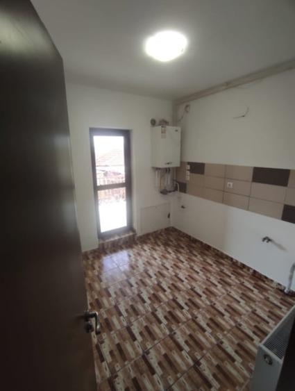 Apartament 2 camere decomandat, zona Brestei - 4