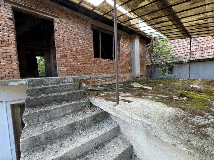 Casa de vanzare la Sebis judet arad - 1