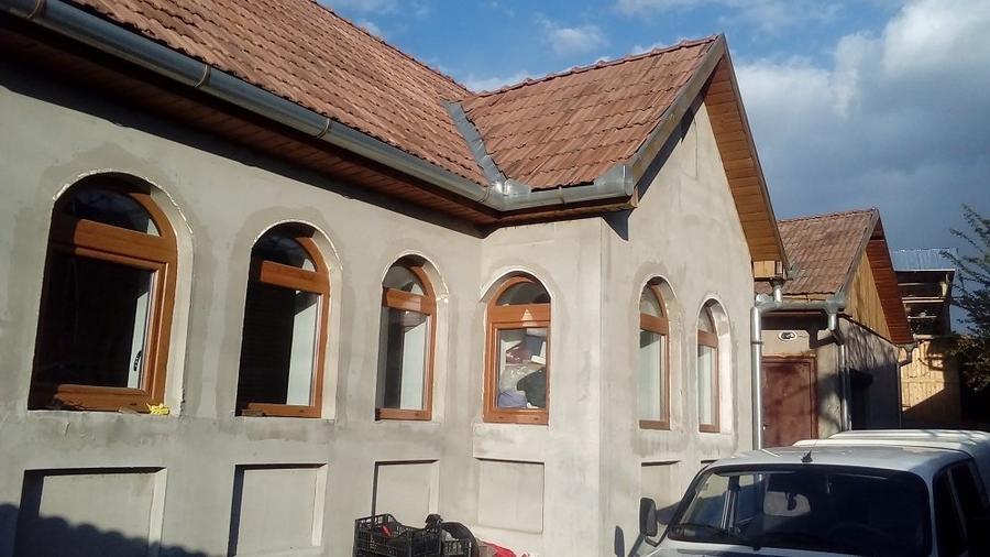 Vand casa cu 3 camere + dependinte, teren 320 mp, sat Ibanesti, str. Principala - 1