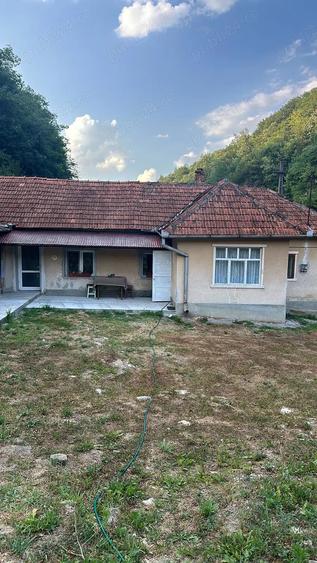 Casa de vanzare la 25 km de Deva - 2