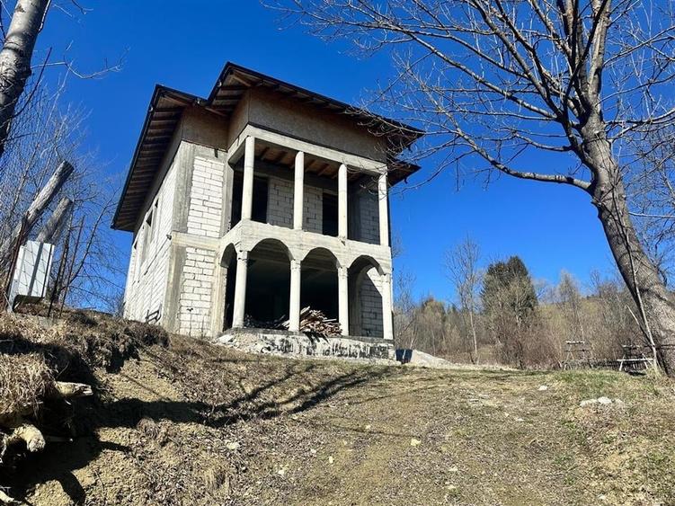CASA DE VANZARE IN VALEA DOFTANEI - 4
