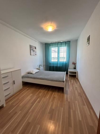 Dristor 2 Camere Etaj 10 51 Mp Bloc Turn 1970 2 Min Metrou - 1