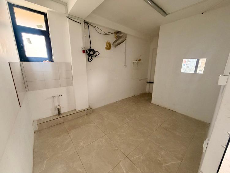 Imobil pretabil magazin sau restaurant cu terasa - 8