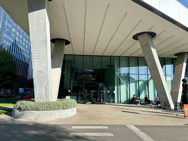 Spațiu de birou frumos proiectat pentru 4 persoane în Spaces Campus 6 - 2