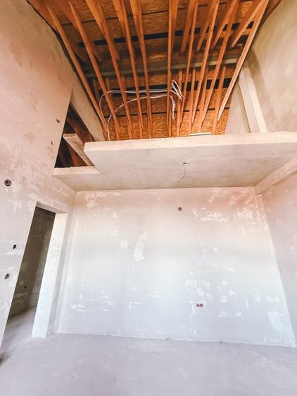 Duplex cu 5 camere cu Canalizare în Vasile Aaron