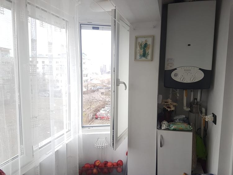 Apartament doua camere, semidecomandat, etaj trei, bucatarie mare, Bistrita Lac - 11