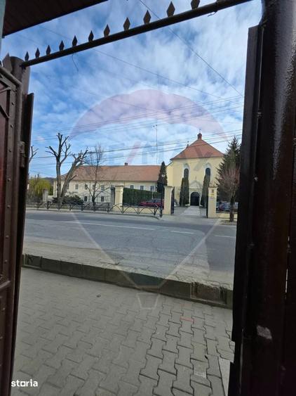 Casa cu 3 camere vis a vis de Biserrica Romano Catolica Medias - 10