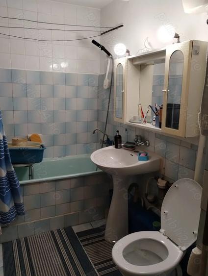 schimb apartament 2 camere decomandat et.3 cu similar parter sau et.1 - 3