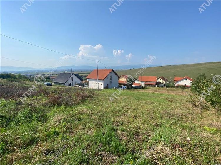 Teren intravilan cu acces utilitati in Sura Mare din Sibiu - 3