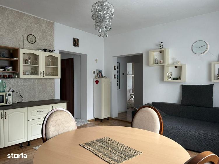 Casă cu 4 camere în Ultracentral