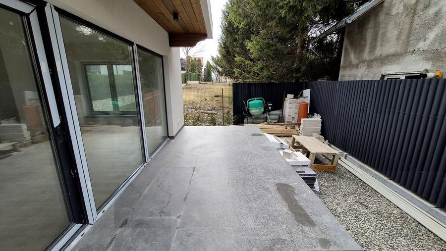 Apartament cu 2 camere 48,90 mp + 21,90 mp terasele + loc de parcare - Busteni - 14