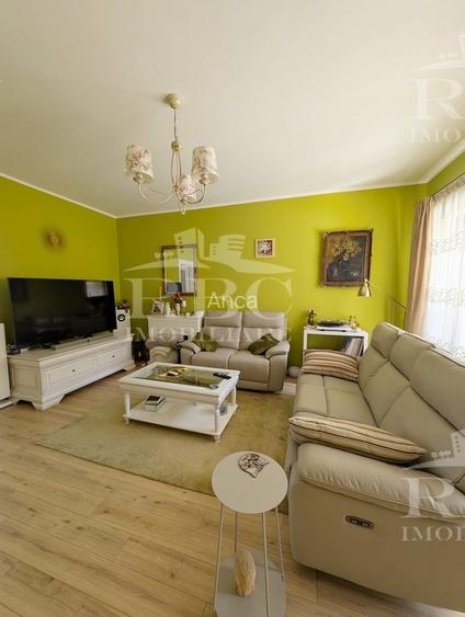 Casa cuplata finisata cu teren 300 mp Floresti str. Narciselor