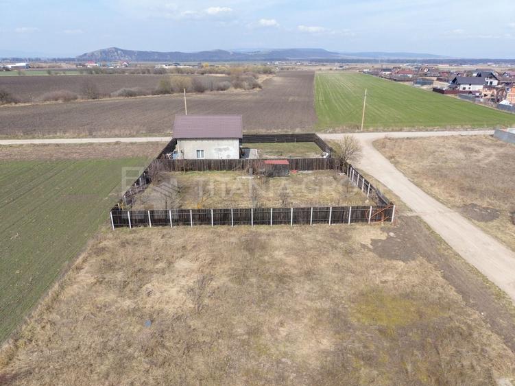 Teren 500 mp, împrejmuit, curent și internet pe teren, cu proiect și autorizație - 8