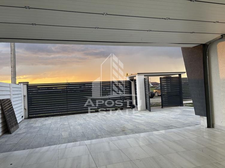 Vila de lux cu piscina incalzita de vanzare in Mosnita Noua | 4 camere - 42